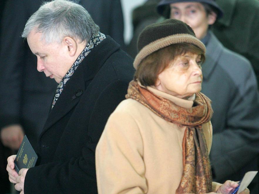 Najważniejszą kobietą w życiu prezesa PiS bez wątpienia jest jego mama
