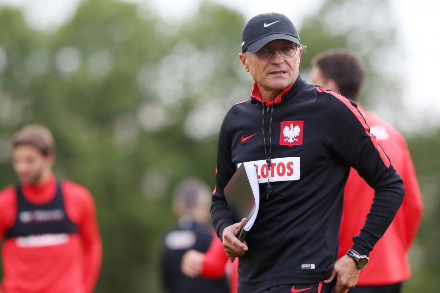W takim sładzie Polacy zagrają z Rumunią. Nawałka zrobi dwie zmiany