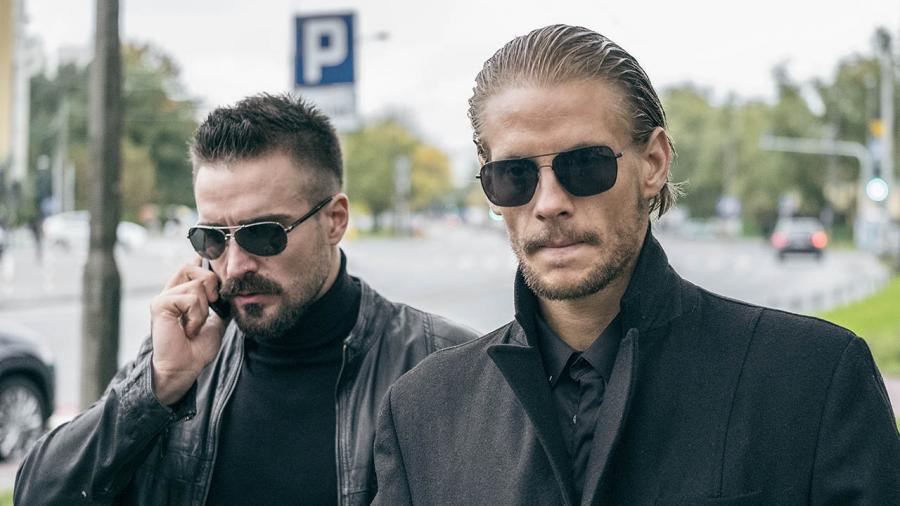 Sebastian Fabijański oraz Piotr Stramowski w filmie Patryka Vegi "Kobiety mafii"