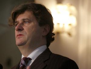 Palikot prosi o rozwagę i zabicie porywaczy