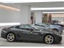Salon kultowych włoskich samochodów Ferrari już został otwarty w dawnym gmachu KC przy ul. Nowy Świat 6/12 w Warszawie.