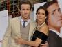 Sandra Bullock i Ryan Reynolds. Ona – kobieta po przejściach, on – jeden z najseksowniejszych mężczyzn świata, między nimi – 10 lat różnicy. 