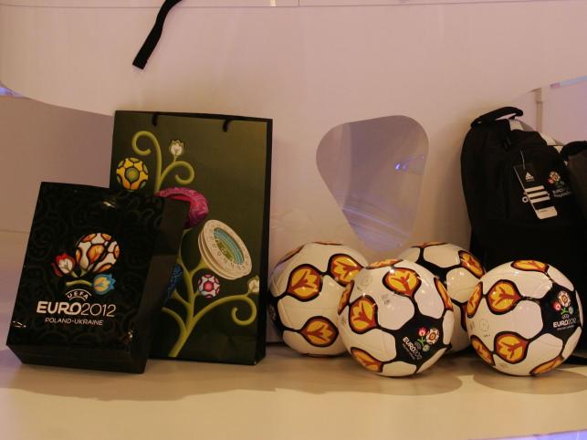 Gadżety Euro 2012 sprzedają się bardzo dobrze