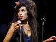 Amy Winehouse na festiwalu Glastonbury w 2008 roku