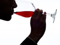 W Polsce jak w Szwecji? Alkohol w sprzedaży tylko osiem godzin