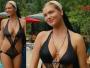 Zakonnica w czarnym bikini. Katoliczce tak nie wypada