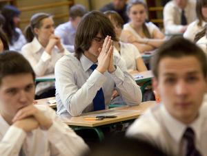 Maturzyści będą skazani na płatne studia?