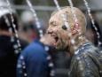 "Mad Malden Mud Race", czyli "Szalony wyścig błotny w mieście Malden" odbywa się co roku w angielskim hrabstwie Essex