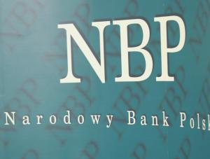 NBP skarży się na dyktaturę Rostowskiego